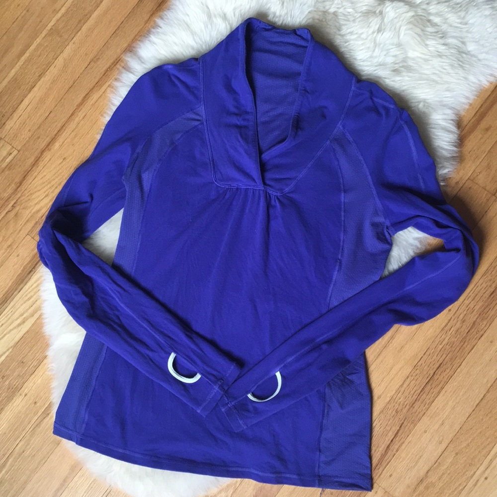 Lululemon long sleeve jogging top